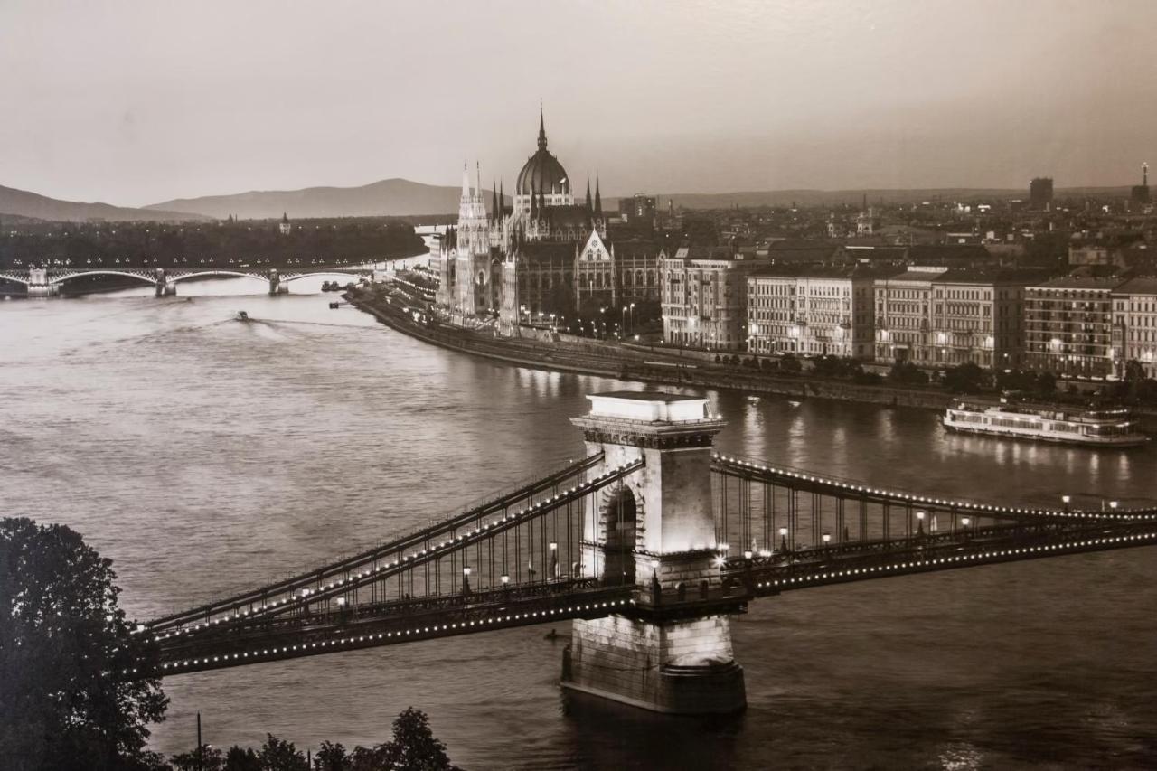 Sweet Dreams In The Heart Of The City Lägenhet Budapest Rum bild